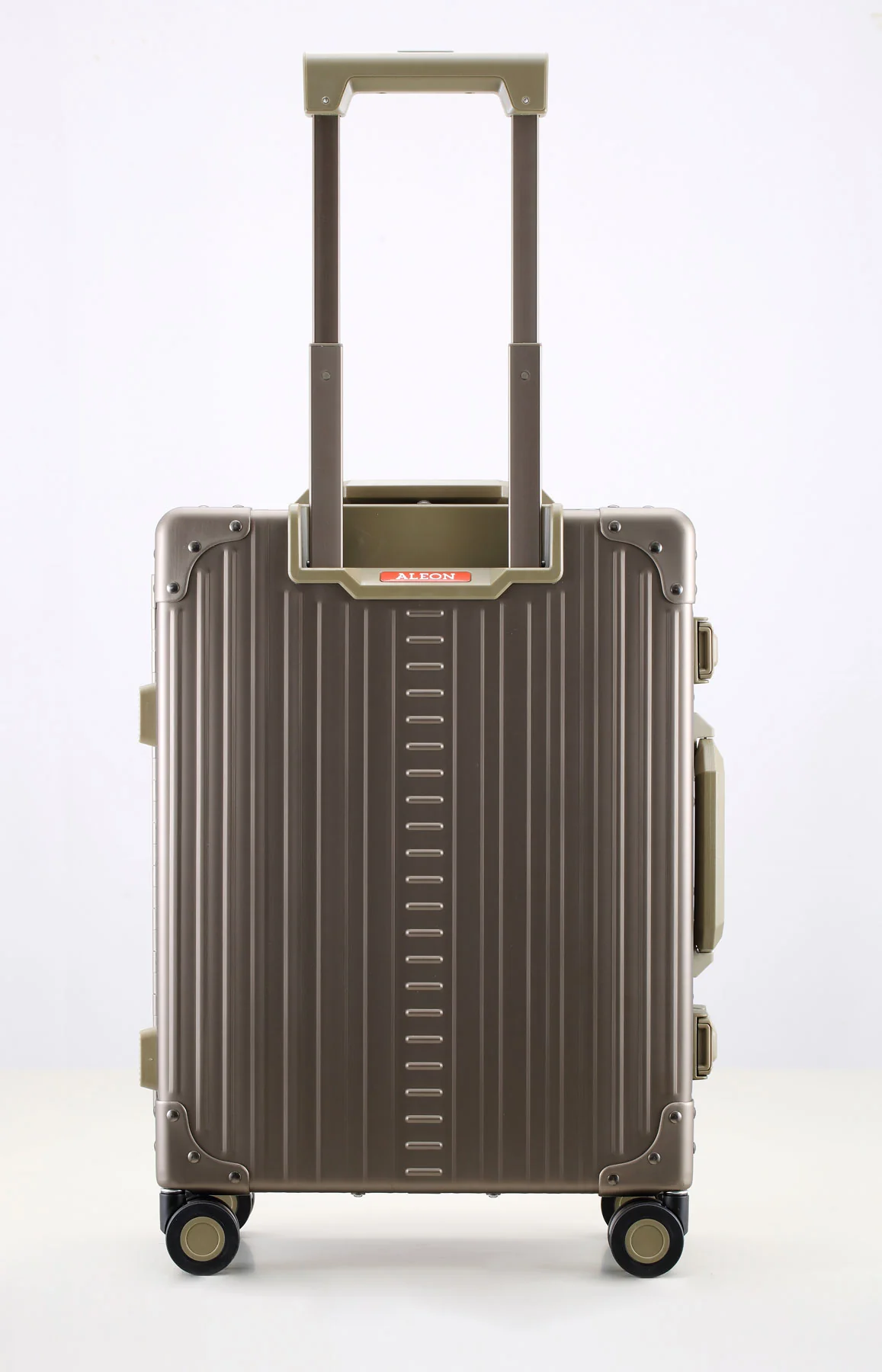 Aleon Aircraft Grade Aluminum 21″ International Carry-On Luggage - Image 10