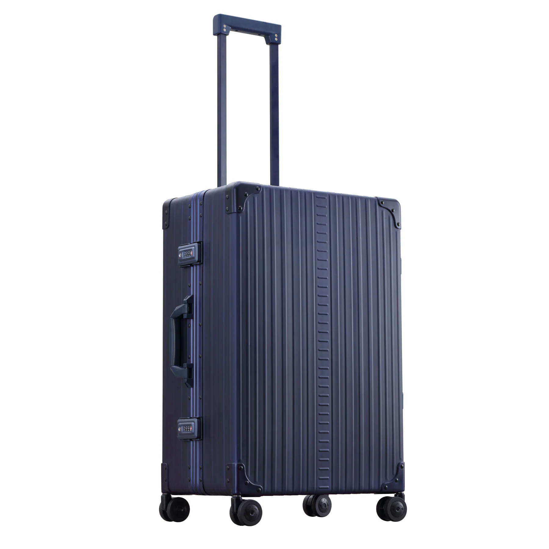 Aleon Aircraft Grade Aluminum 26″ Macro Traveler Checked Luggage - Image 12