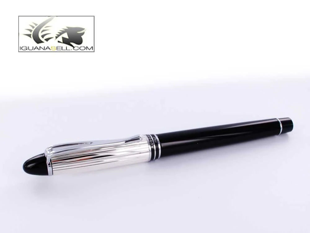 Aurora Ipsilon Fountain Pen Sterling & Black Medium - Image 2