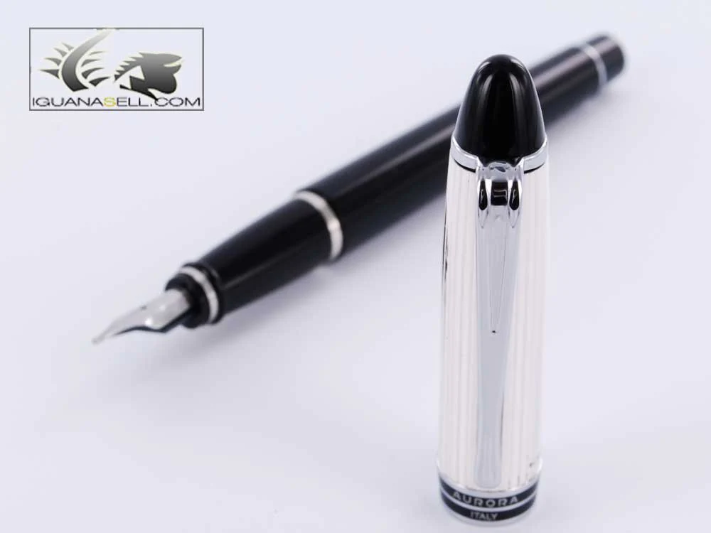 Aurora Ipsilon Fountain Pen Sterling & Black Medium - Image 6
