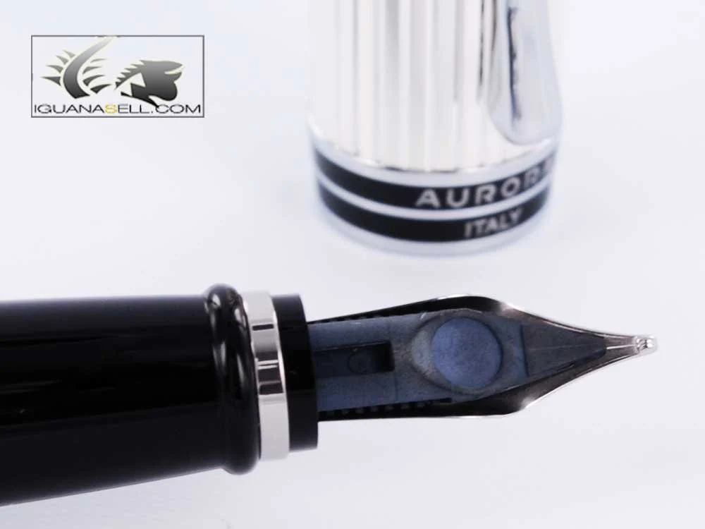 Aurora Ipsilon Fountain Pen Sterling & Black Medium - Image 8