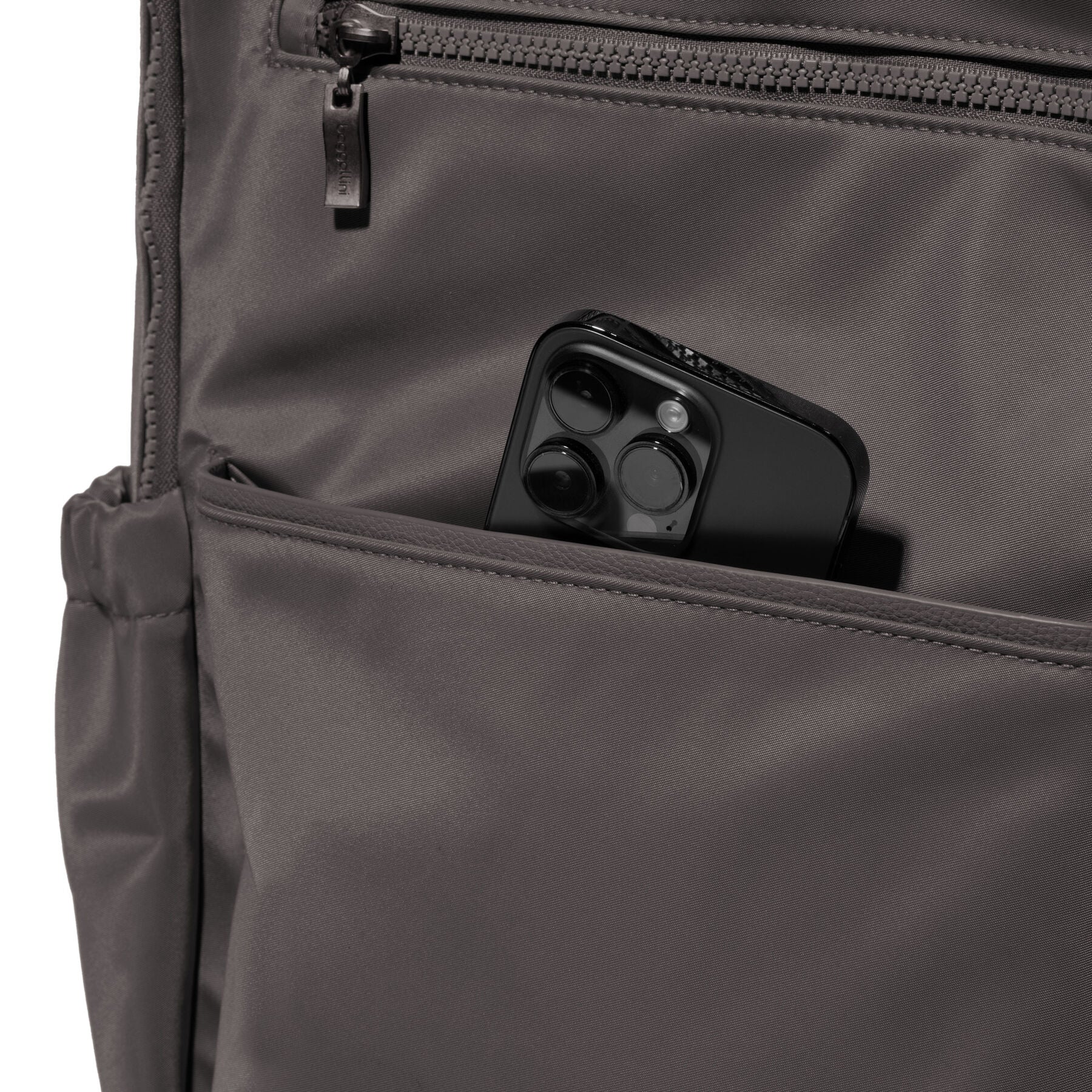 Baggallini Tribeca Expandable Laptop Backpack - Image 11
