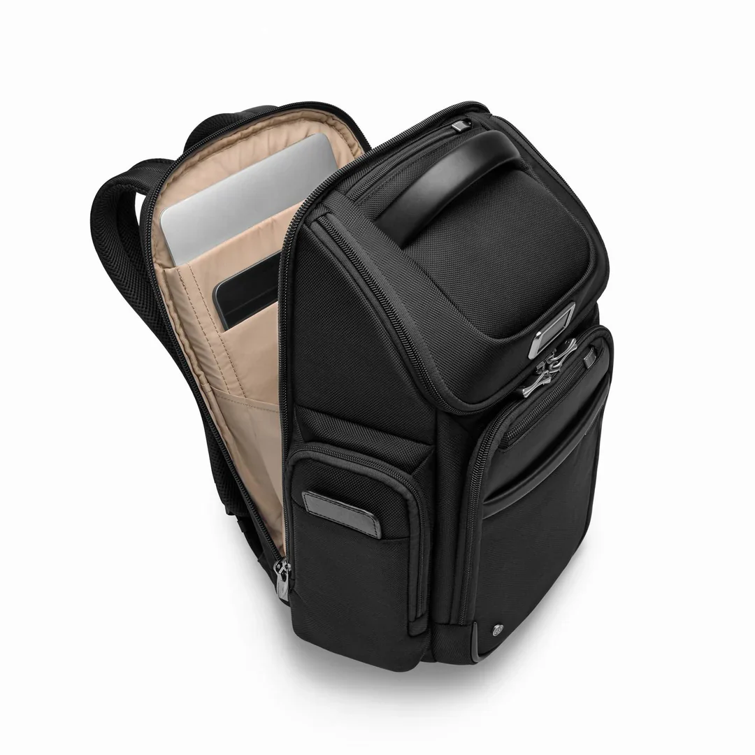 Briggs and Riley @work Medium Widemouth Backpack - Image 3