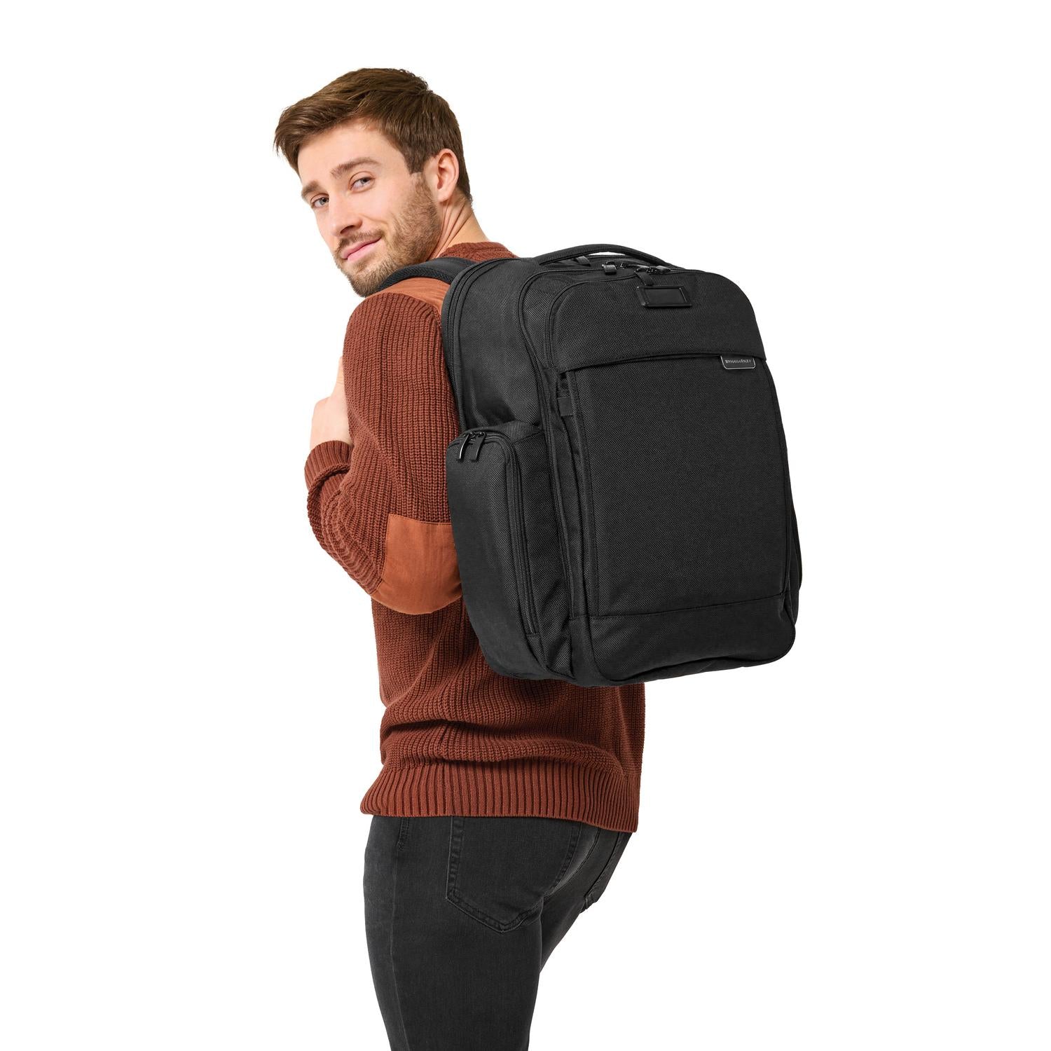 Briggs & Riley Baseline Traveler Backpack - Image 6