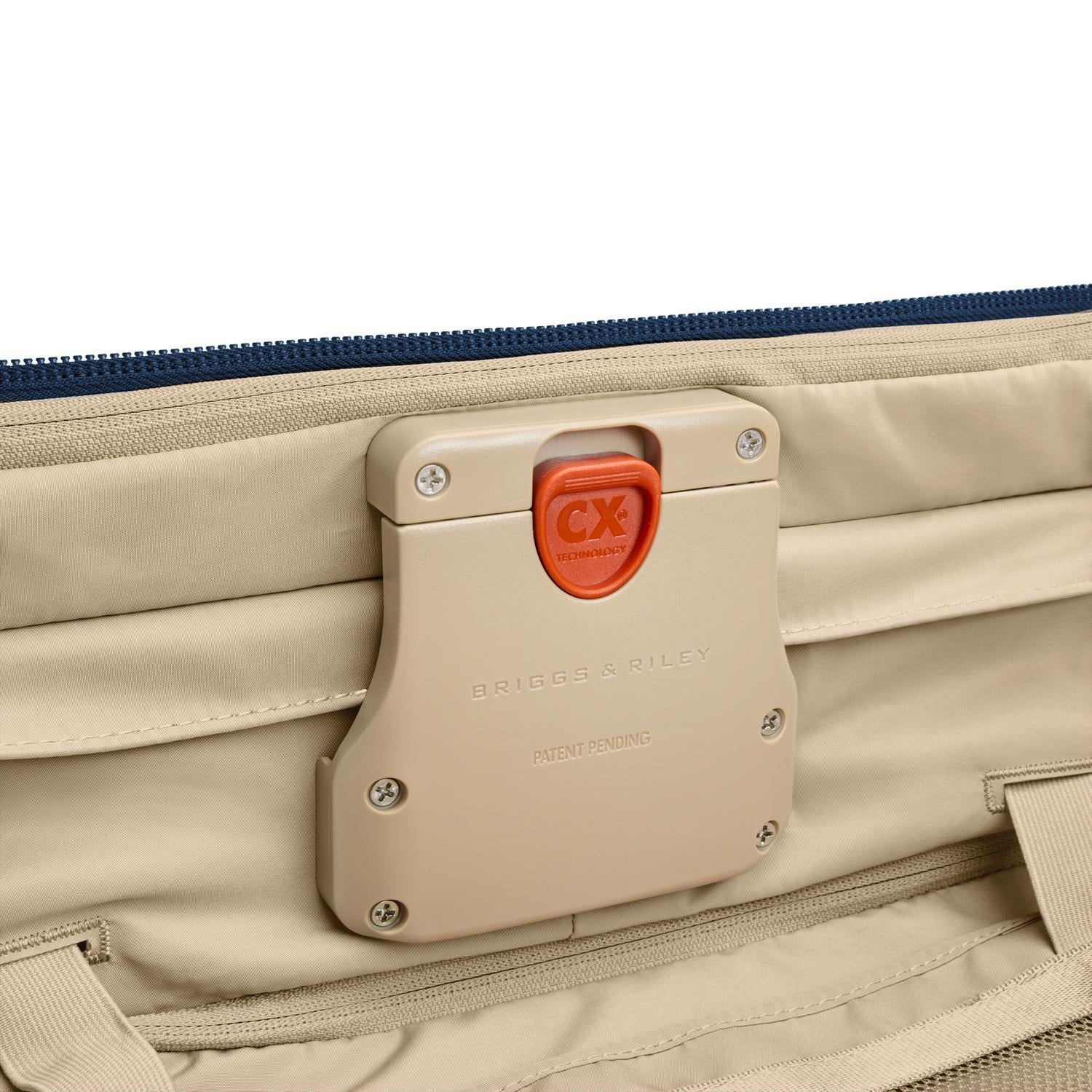 Briggs & Riley Baseline Compact 24" Checked Expandable Spinner - Image 8