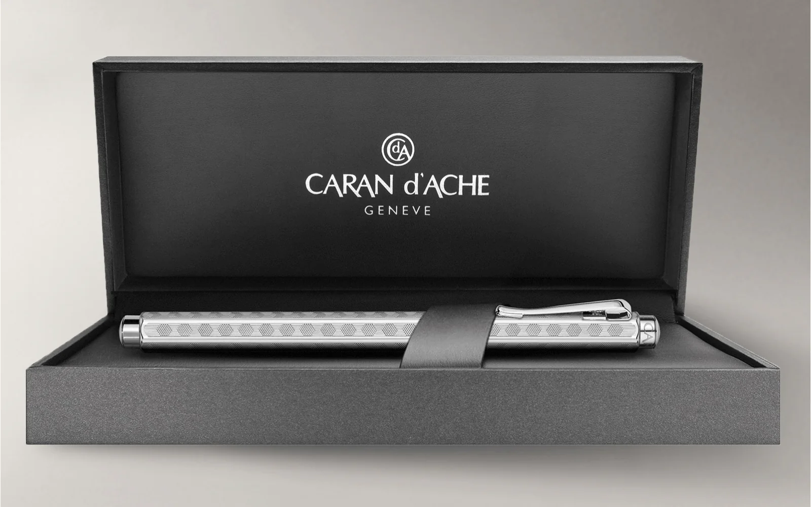 Caran d' Ache Ecridor Heritage Palladium Coated Fountain Pen - Image 3