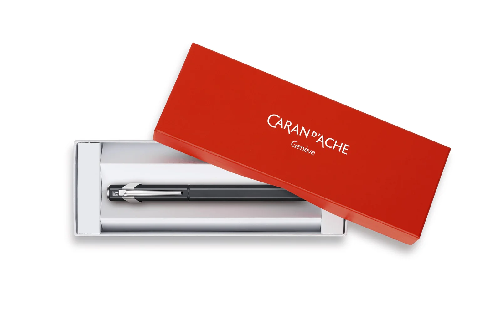Caran d'Ache 849 Metal Black Fountain Pen - Image 4
