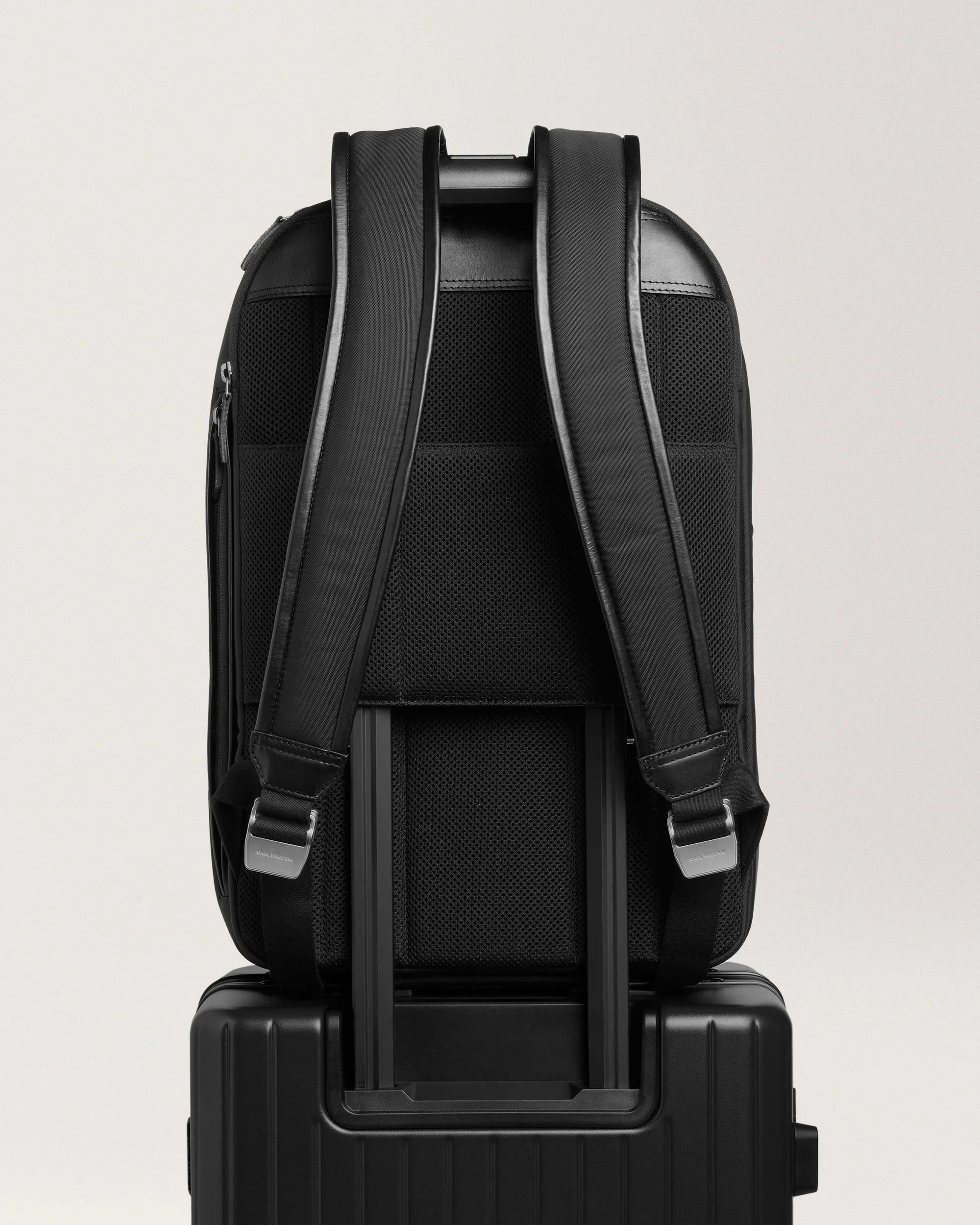 Carl Friedrik Move 72-Hour Backpack - Image 3