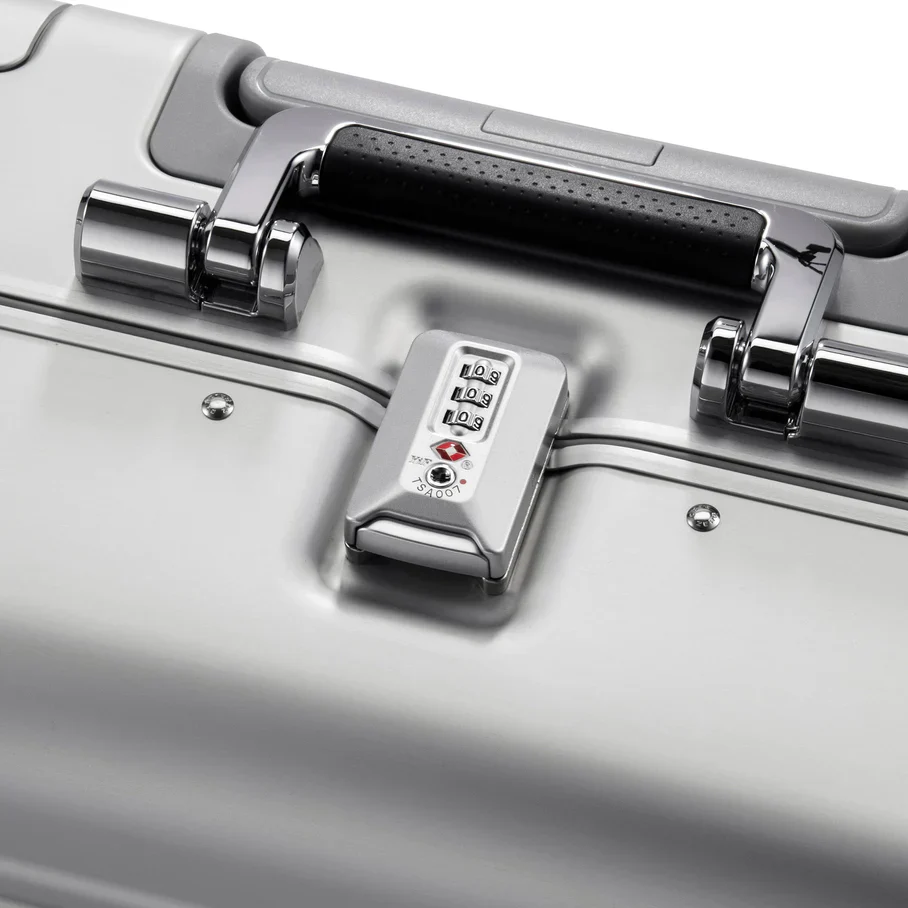 Zero Halliburton CLASSIC ALUMINUM 3.0 Business Case 28L - Image 10