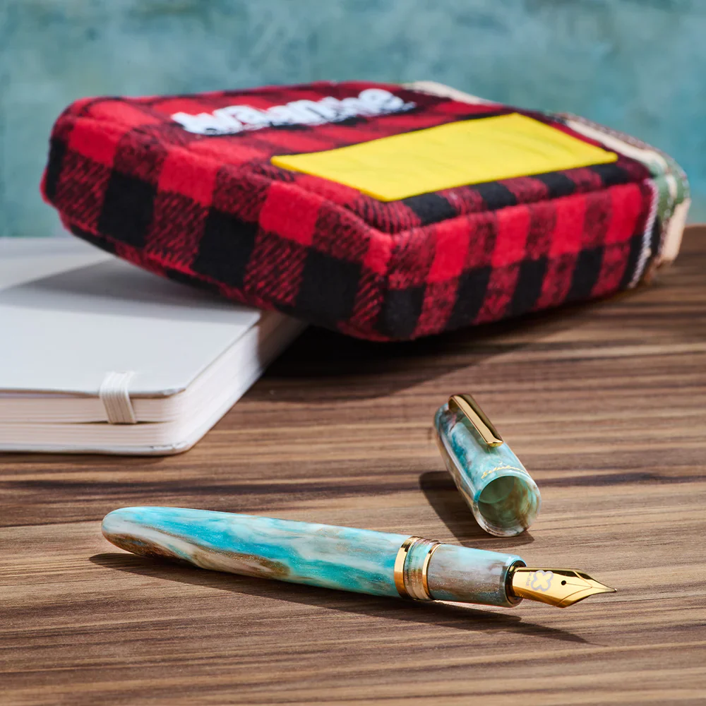 Esterbrook Estie Avalanche Premium Edition Oversize Gold Trim Fountain Pen - Image 4