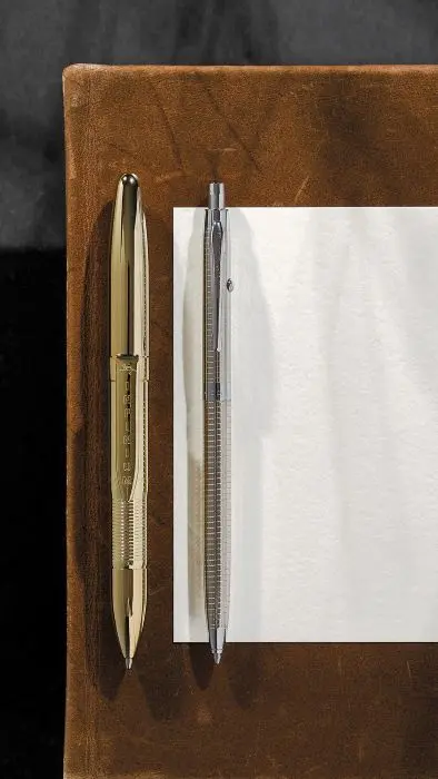 Fisher Space Pen Infinium Solar Flare Gold Titanium Nitride Space Pen - Image 3