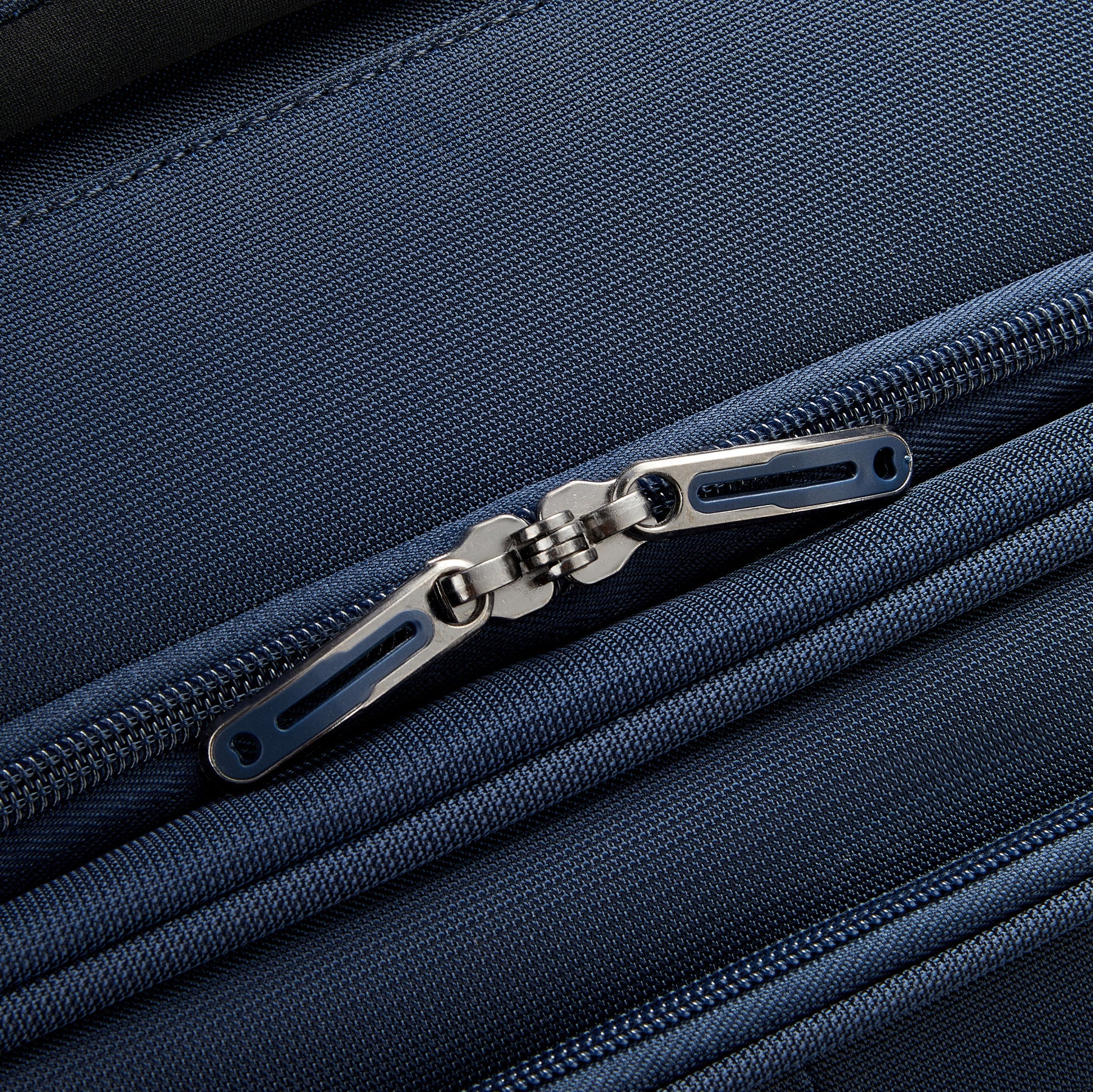 HELIUM DLX CARRY-ON - 21" - Image 7