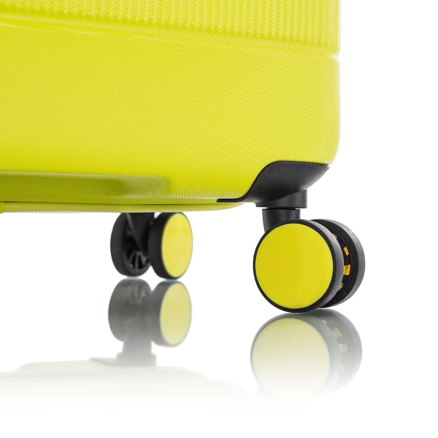 Heys Neo 21" Spinner Carry-on Lemon - Image 10