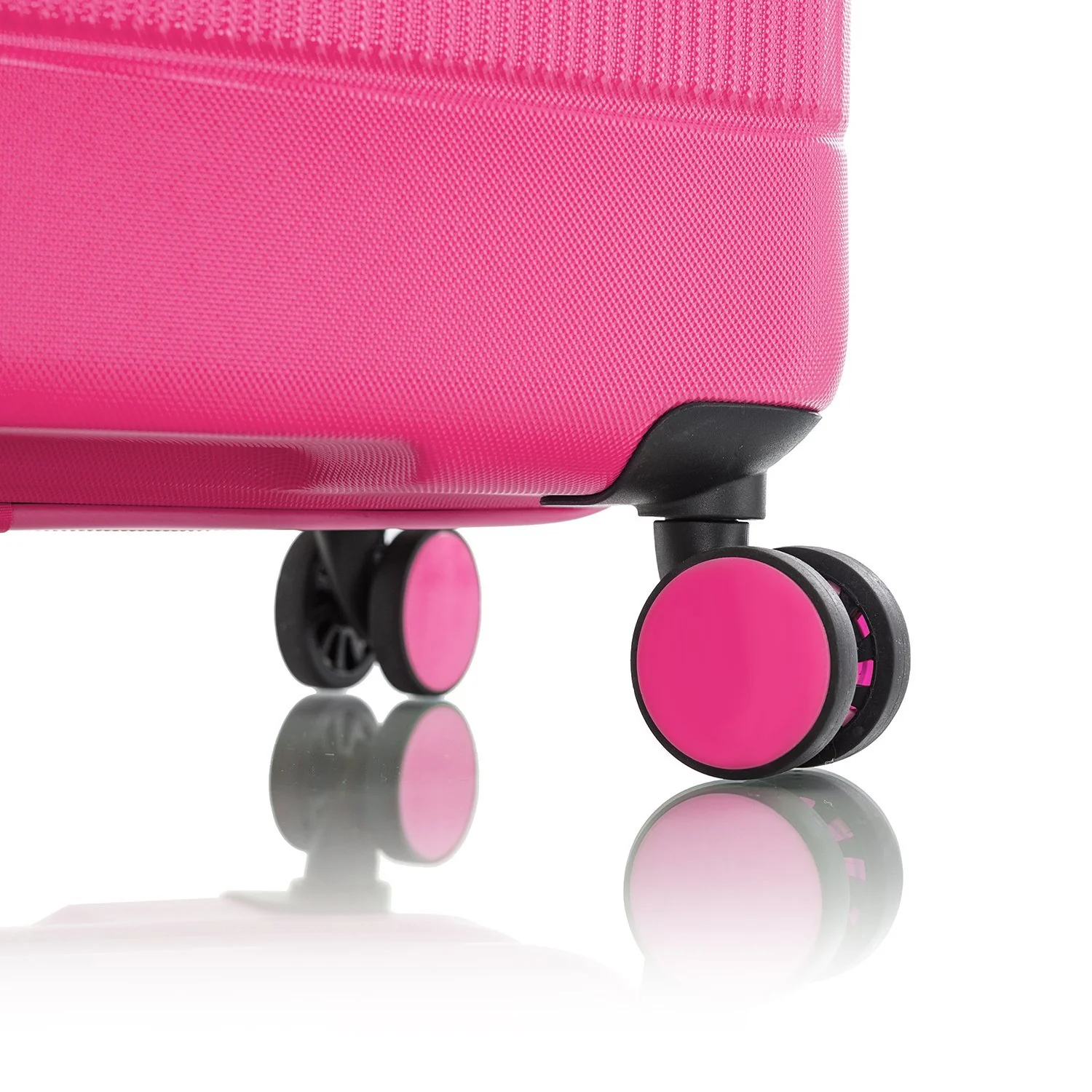 Heys Neo 21" Spinner Carry-on Fuchsia - Image 9