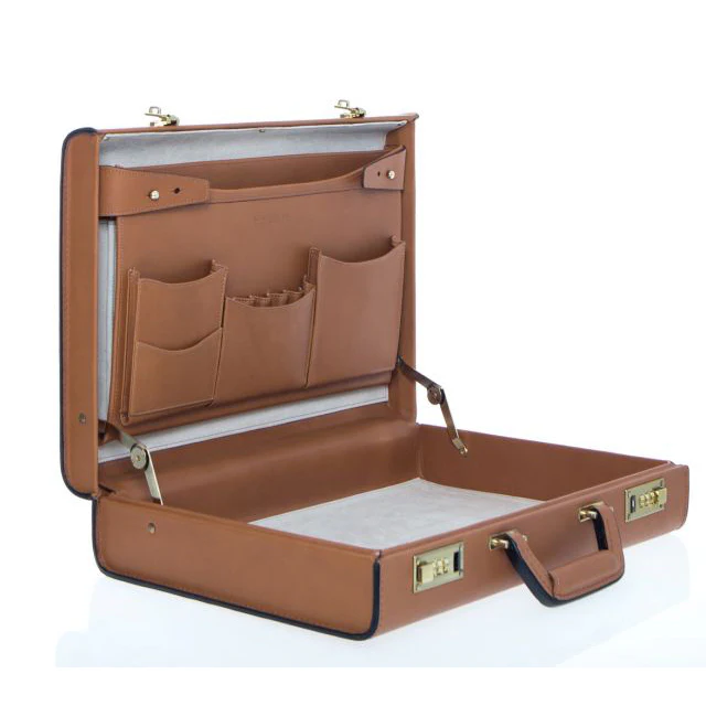 Korchmar MONROE A1141 4" Leather Attache Case - Image 4