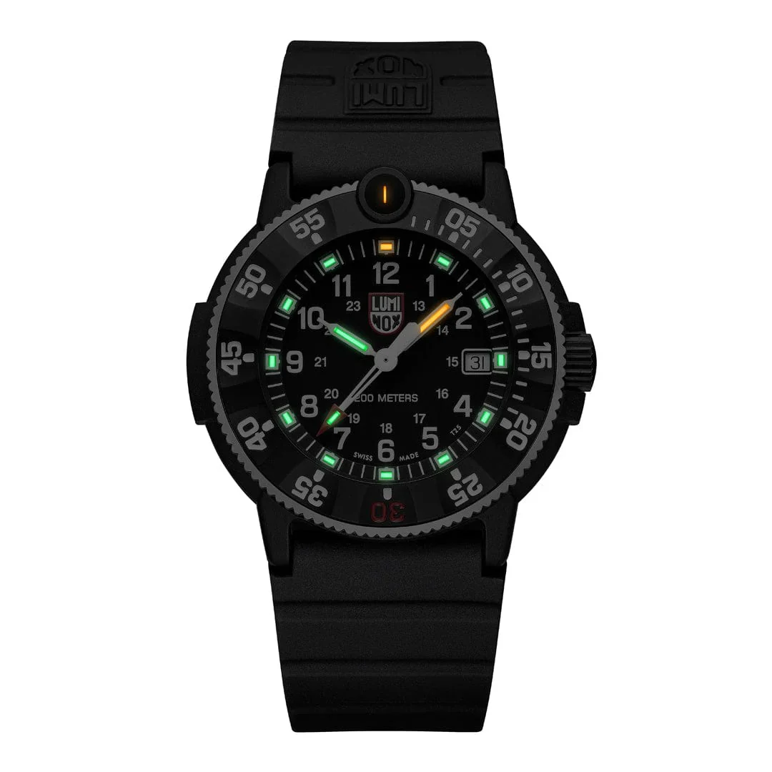 Luminox Navy SEAL Original 3001 Heritage Dive Watch, 43 mm XS.3001.H - Image 3
