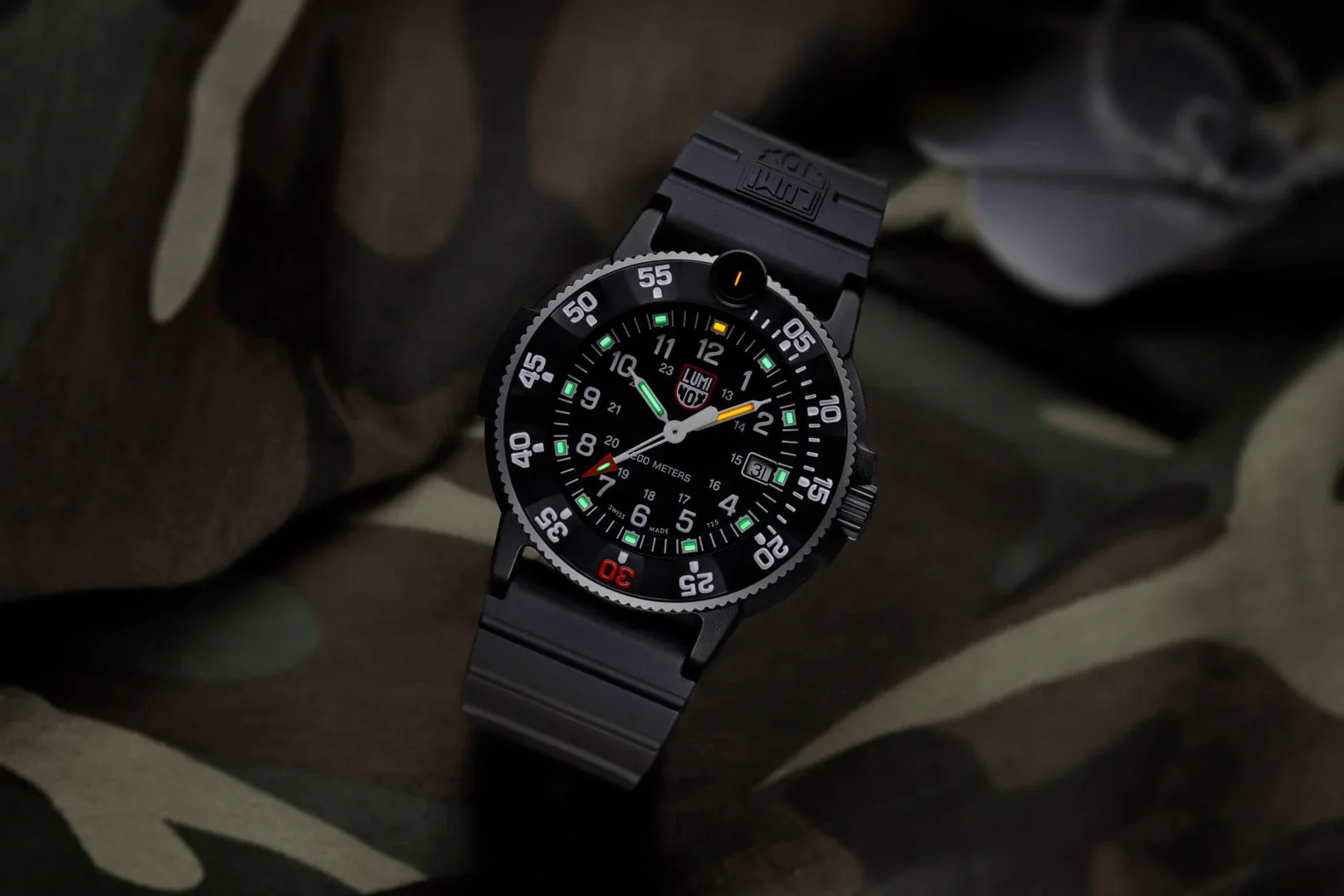 Luminox Navy SEAL Original 3001 Heritage Dive Watch, 43 mm XS.3001.H - Image 8