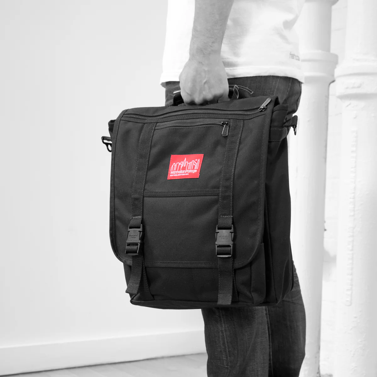 Manhattan Portage Commuter Laptop Bag (17 in.) With Back Zipper - Image 10