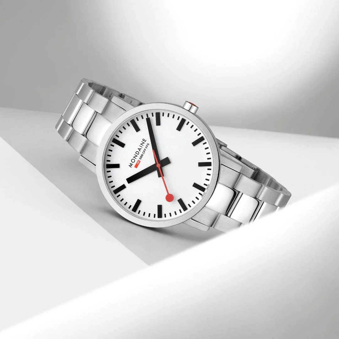 Mondaine Classic 40 mm, Stainless Steel Link Men's Watch Signature White Sundial - Image 4