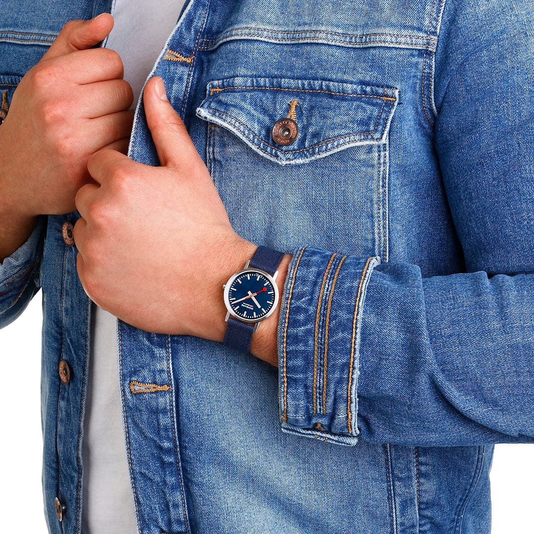 Mondaine Classic Brushed Steel Deep Ocean Blue Textile, 36 mm - Image 5