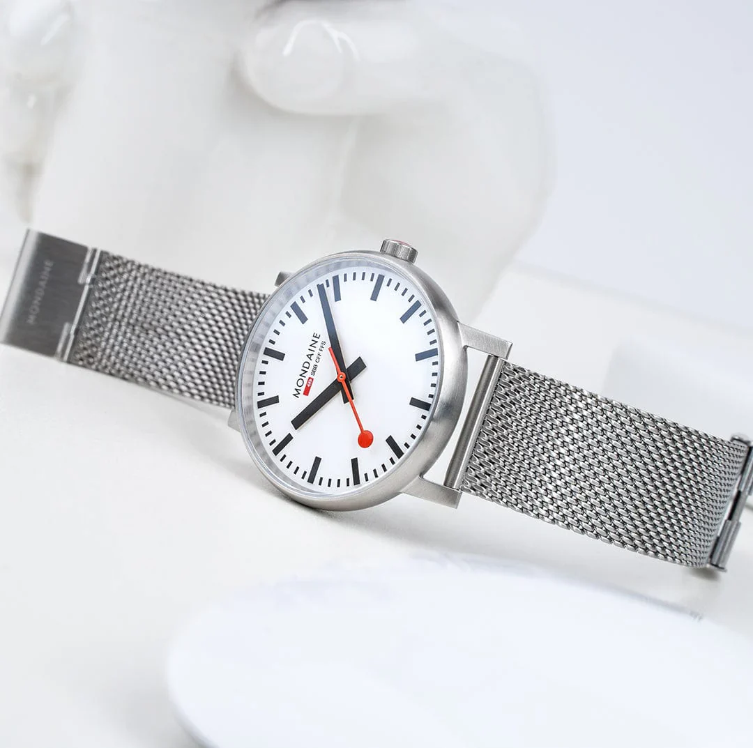 Mondaine Evo2 Men's Watch, Polished Steel, 43 mm, Stainless Steel Strap - Image 8