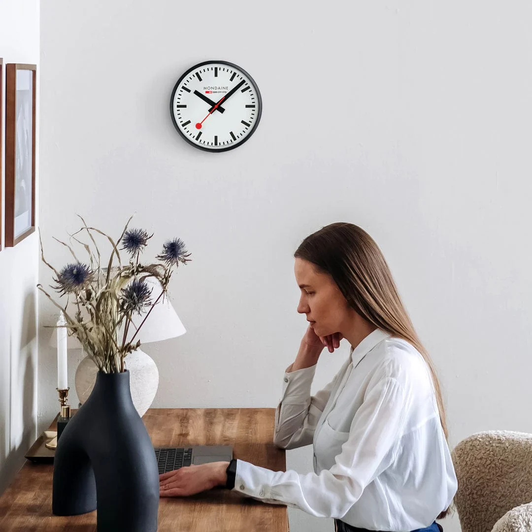 Mondaine Wall Clock Black/White 25 cm - Image 5