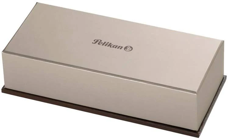 Pelikan Souveran 600 Black GT Broad Point Fountain Pen - 980144 - Image 2