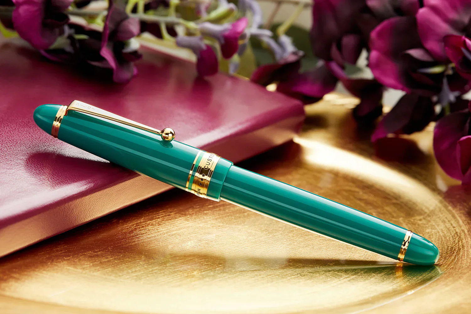 Pilot Custom 743 Fountain Pen Green - Image 2