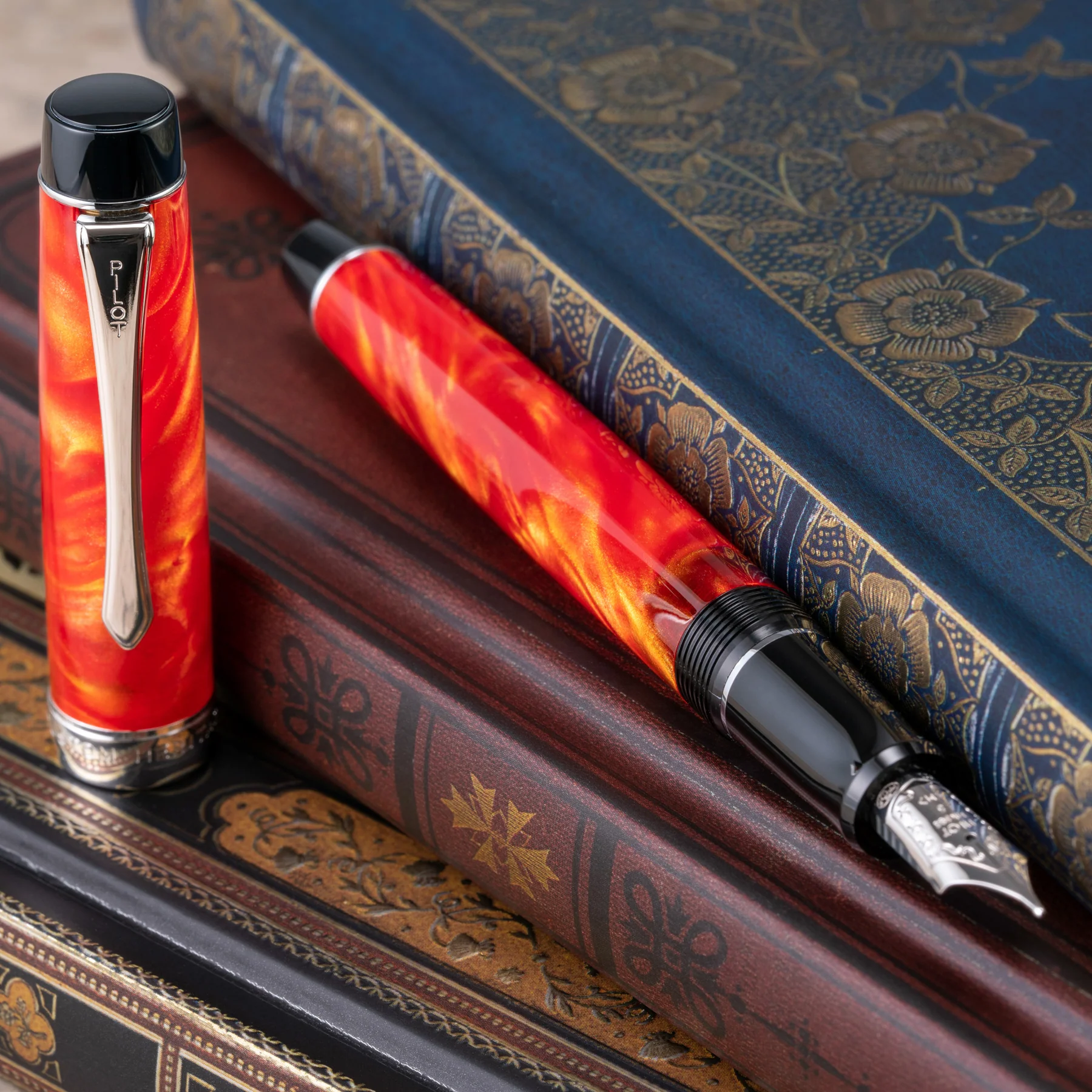 Pilot Custom Heritage SE Fountain Pen Marble Orange - Image 3