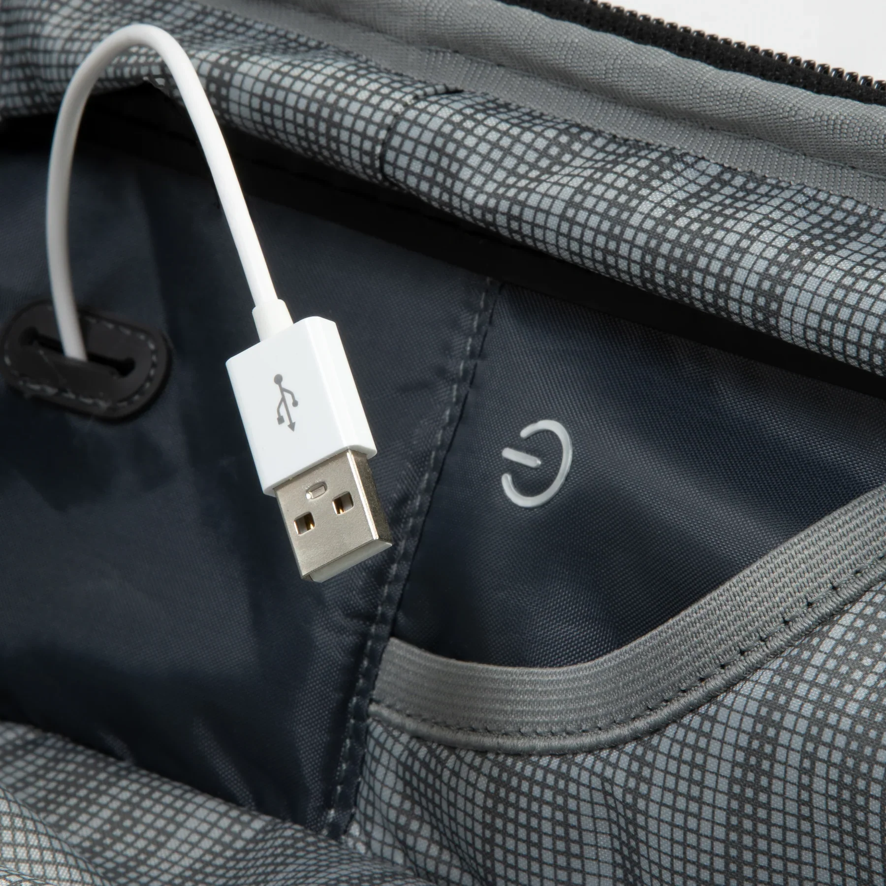 Ricardo of Beverly Hills Montecito 2.0 Fast Access Front-Opening Hardside Carry-On Expandable Spinner - Image 3