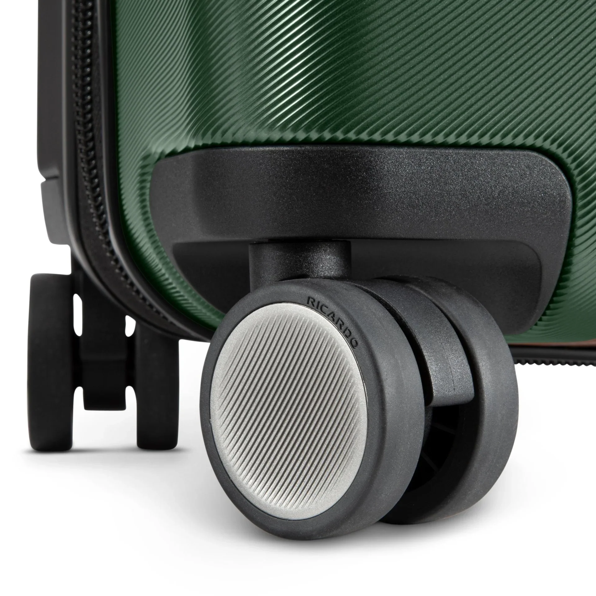 Ricardo of Beverly Hills Montecito 2.0 Hardside 3-Piece Set Graphite - Image 4