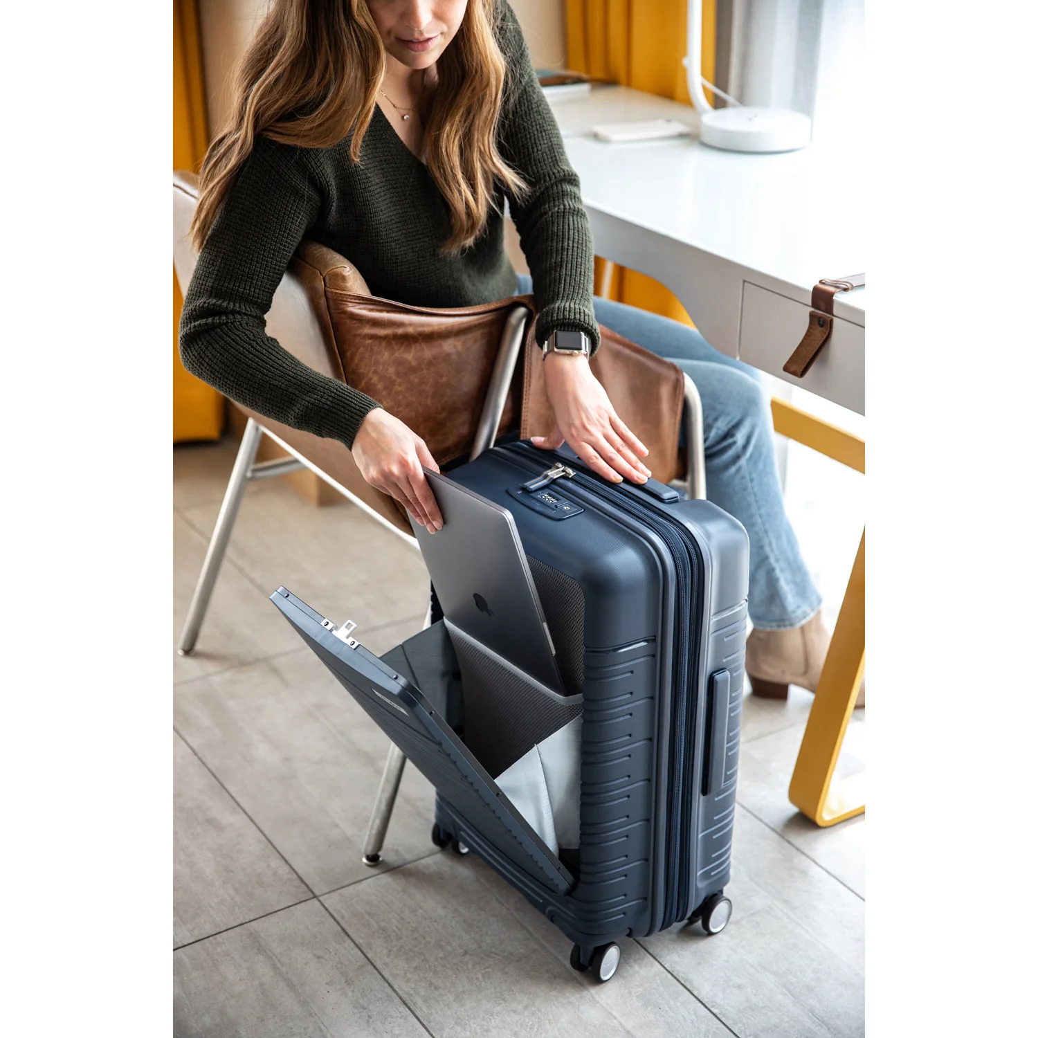 Samsonite Elevation™ Plus Carry-on Spinner - Image 8