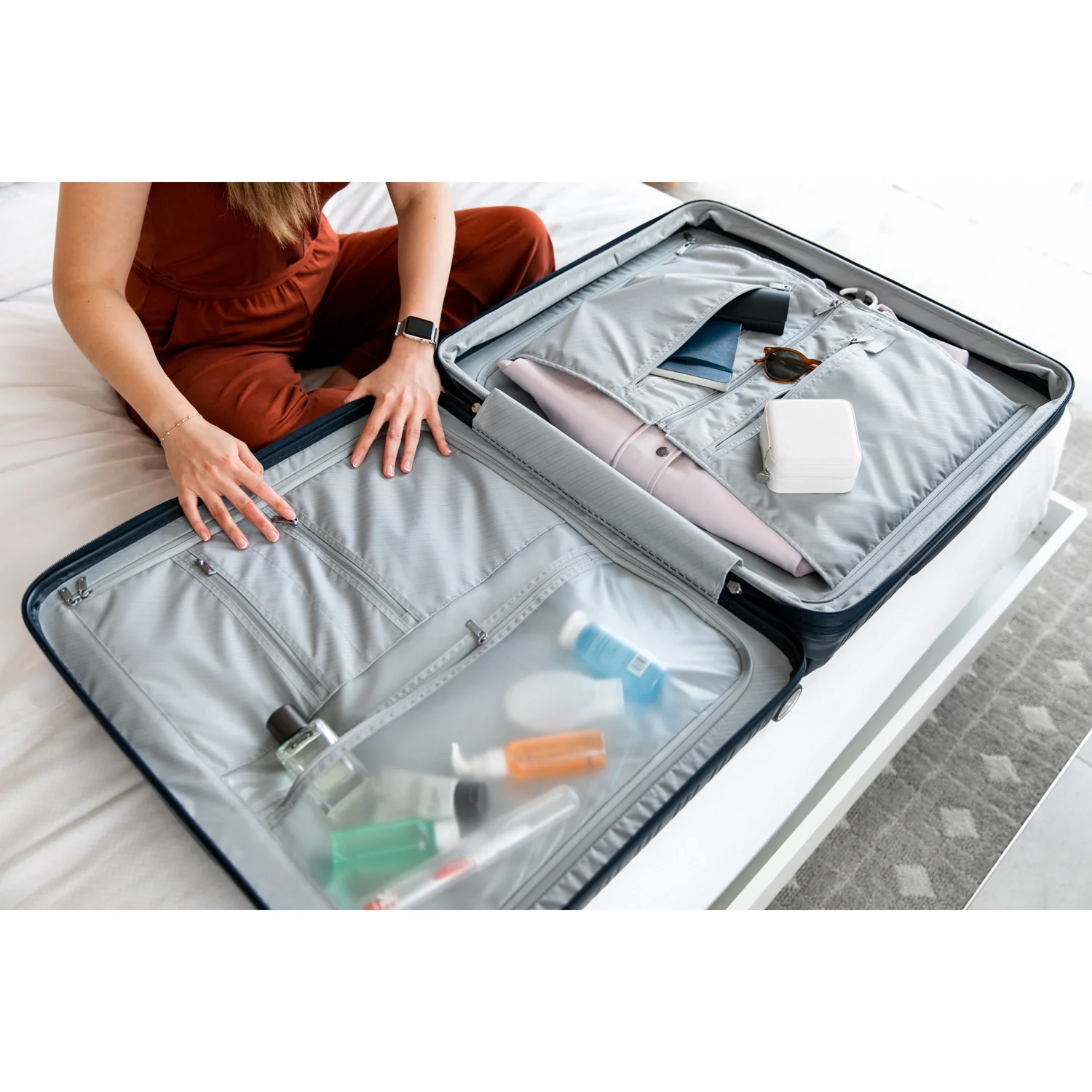 Samsonite Elevation™ Plus Large Spinner - Image 10