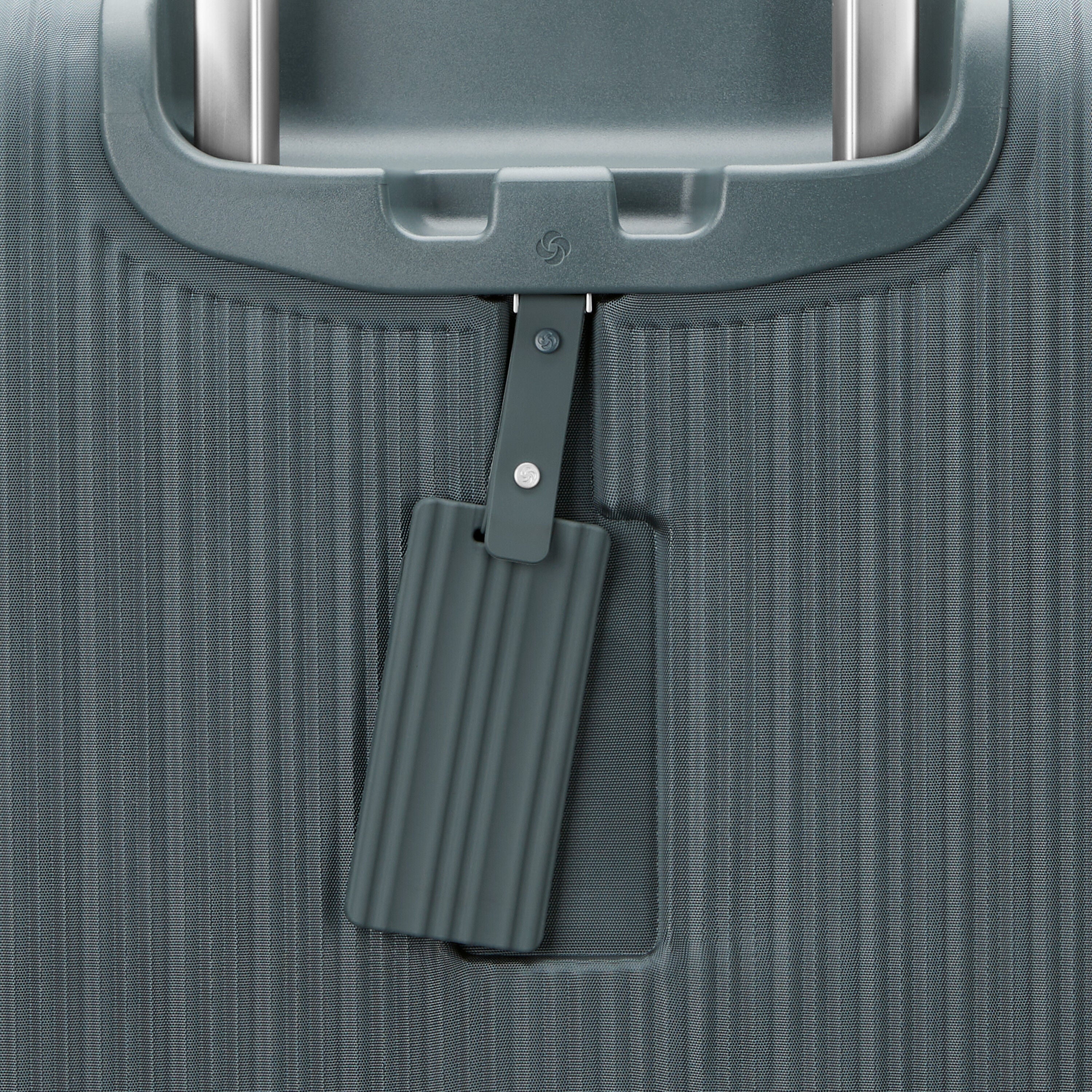 Samsonite Silhouette 18 Softside Large Spinner - Image 8