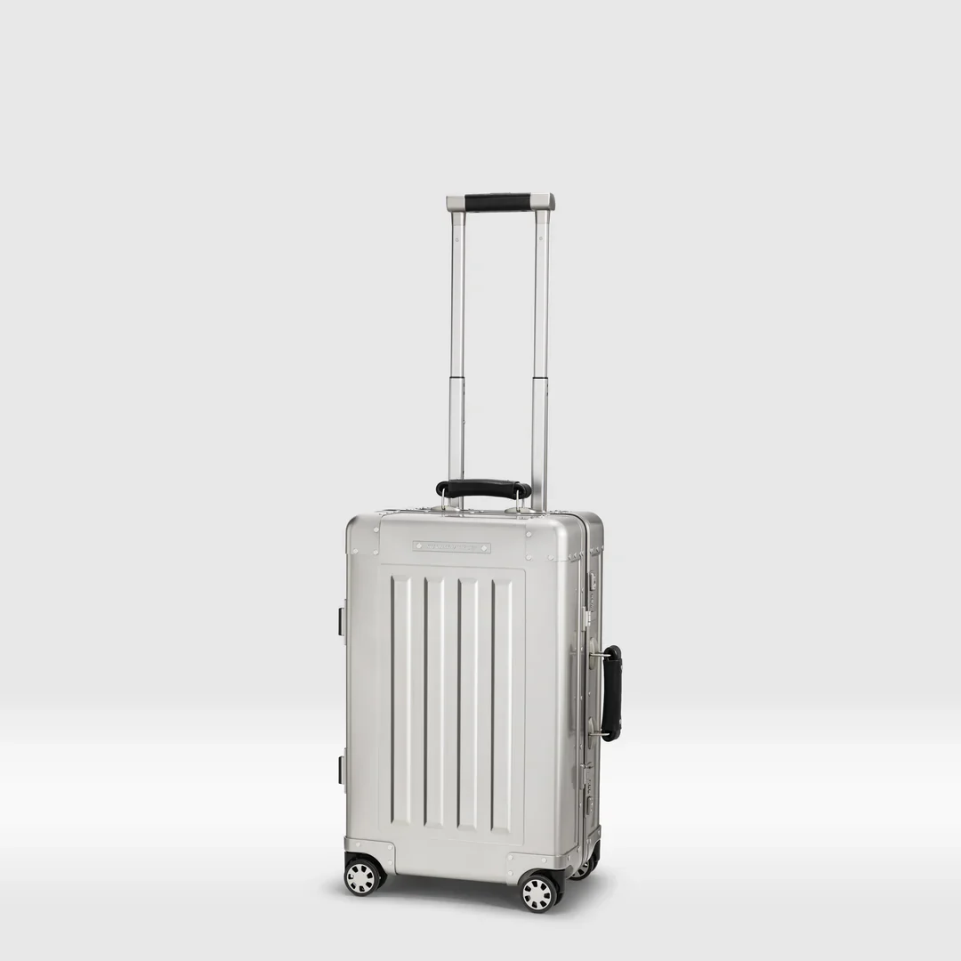 Sterling Pacific 40L Cabin Travel Case Titanium - Image 3
