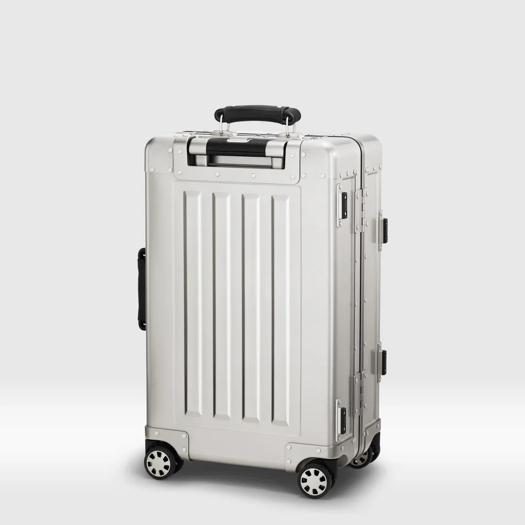 Sterling Pacific 40L Cabin Travel Case Titanium - Image 5