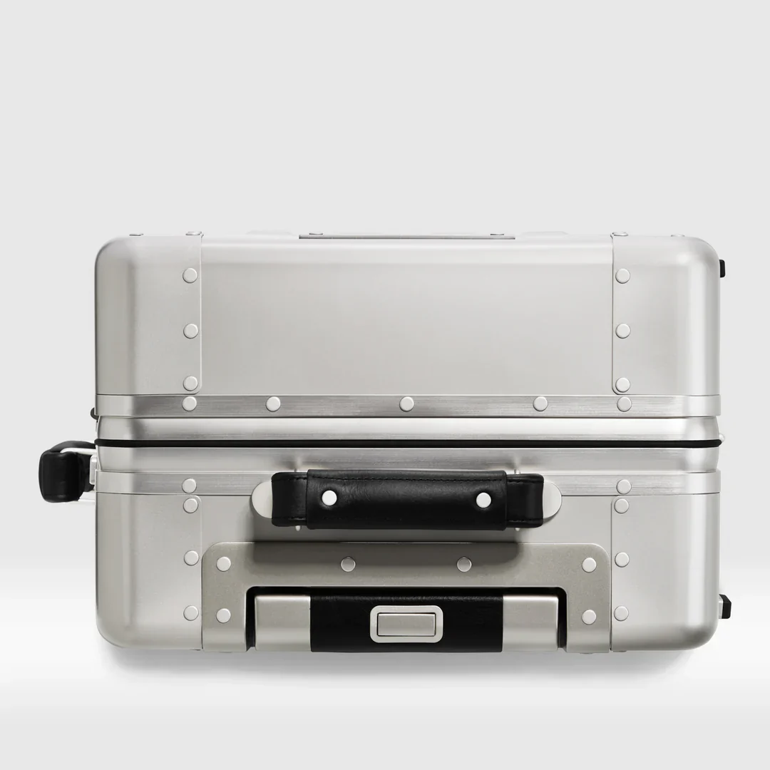 Sterling Pacific 40L Cabin Travel Case Titanium - Image 8
