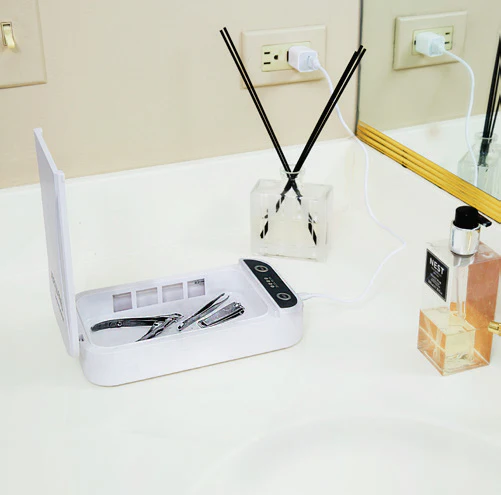 Travelon Portable UV Sanitizer Box - Image 4