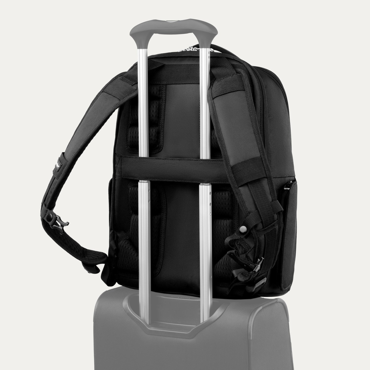 Travelpro Maxlite 5 Laptop Backpack - Image 2