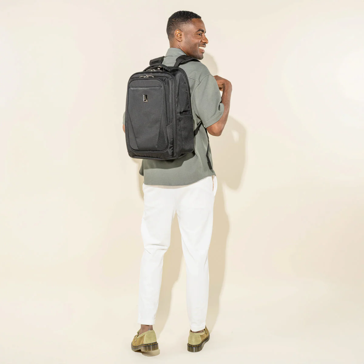 Travelpro Maxlite 5 Laptop Backpack - Image 9