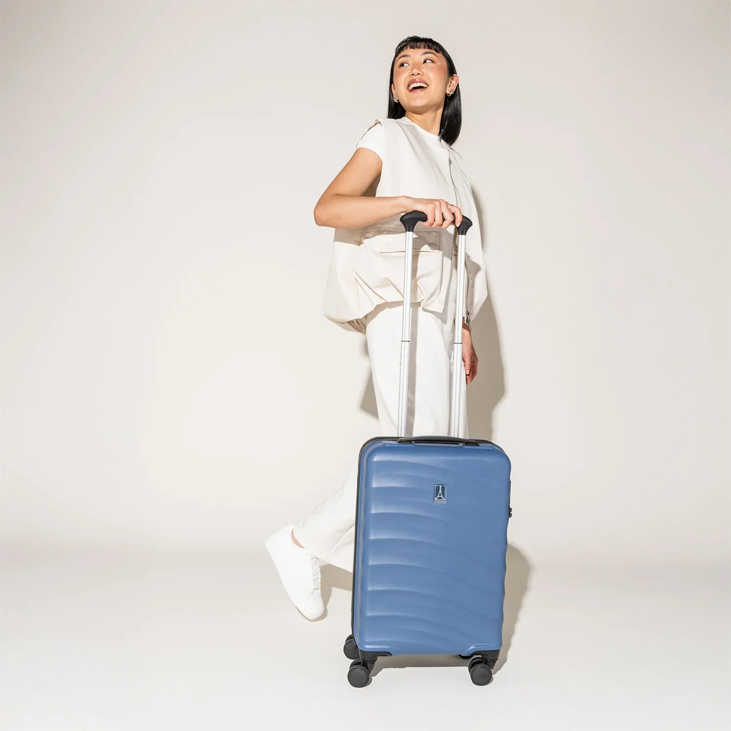 Travelpro Maxlite Air V2 Carry-On Hardside Spinner - Image 11