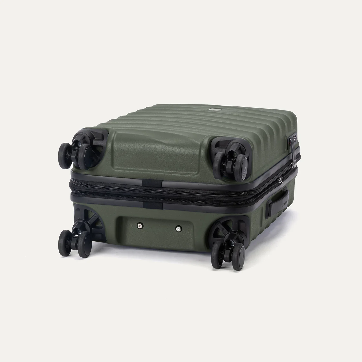 Travelpro Maxlite Air V2 Carry-On Hardside Spinner - Image 14