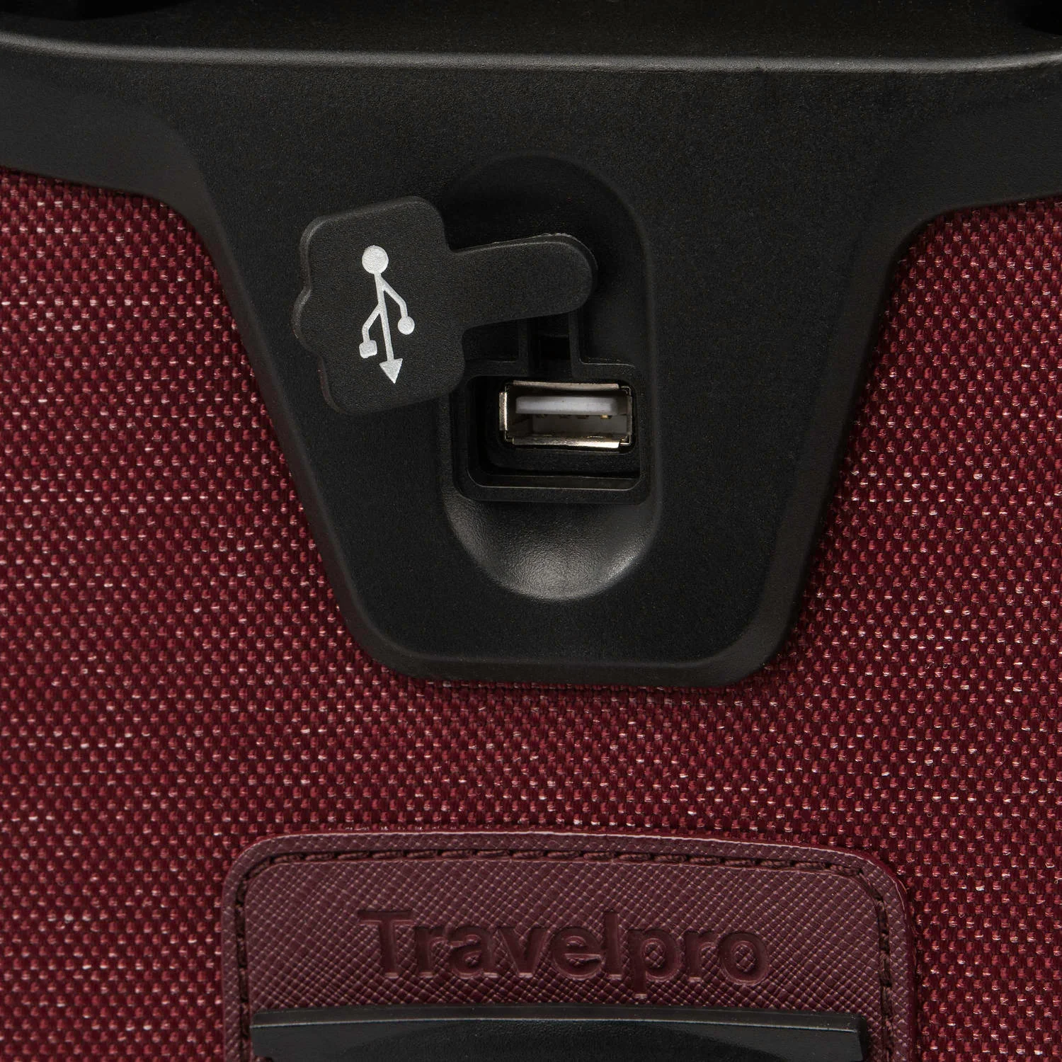 Travelpro Platinum Elite 21” Expandable Carry-On Spinner - Image 7