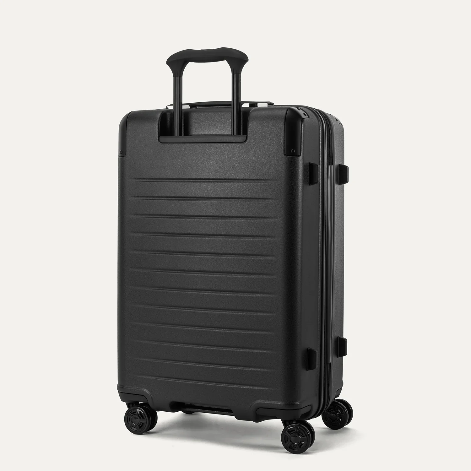 Travelpro Platinum Elite Medium Check-In Hardside Spinner - Image 3