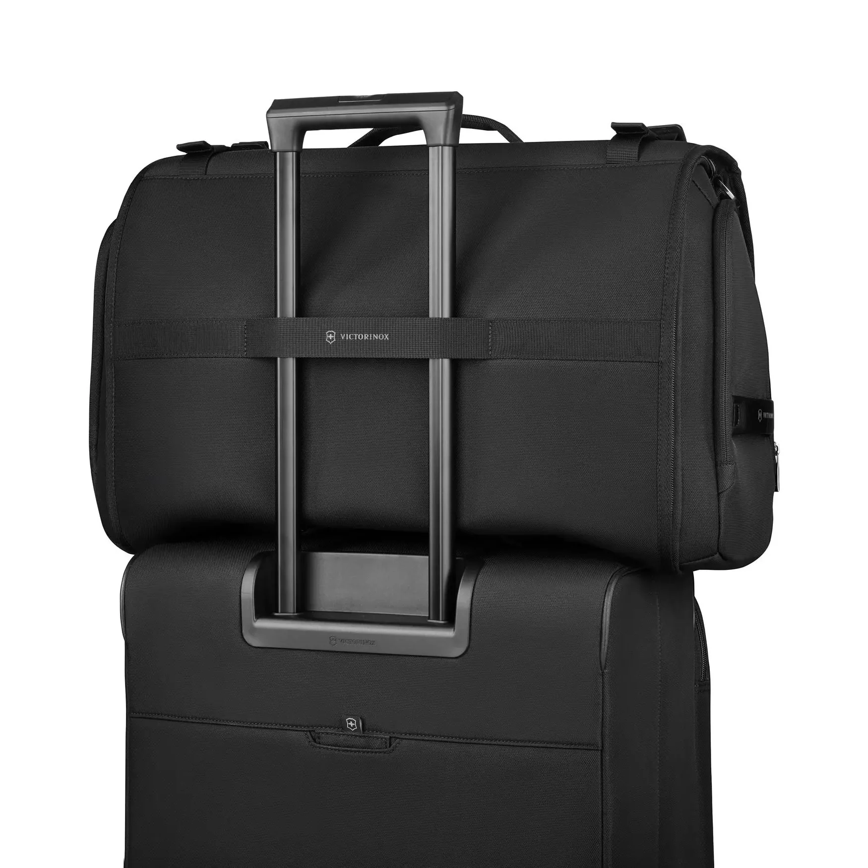Victorinox Swiss Army Crosslight Garment Bag - Image 4