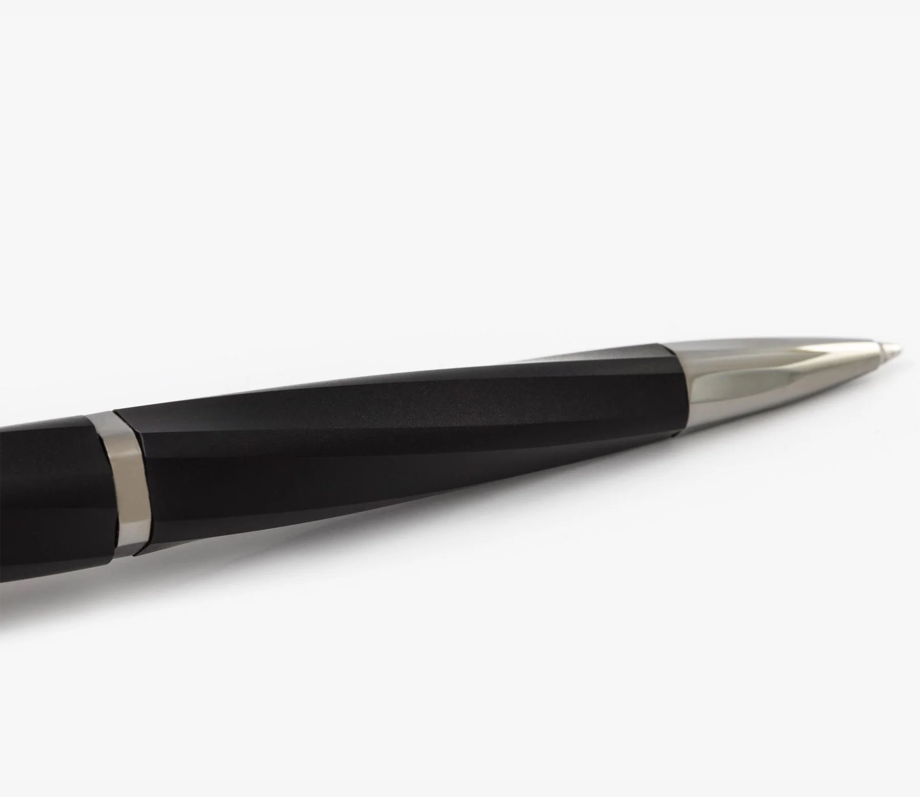 Visconti Divina Matte Black Ballpoint Pen - Image 4