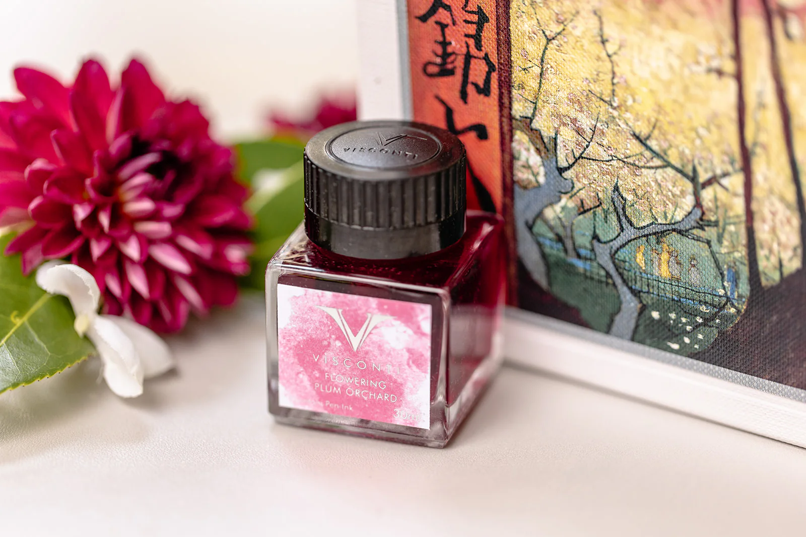 Visconti Van Gogh Flowering Plum Orchard Rollerball Pen - Image 3