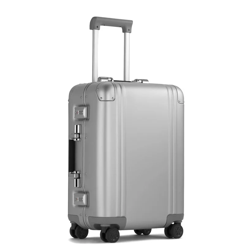Zero Haliburton Classic Aluminum 3.0 Continental Carry-on 37L - Image 2