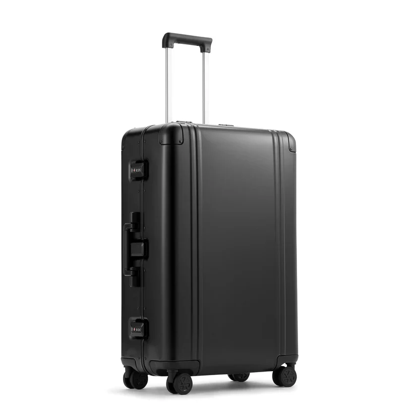 Zero Haliburton Classic Aluminum 3.0 Large Travel Case 88L - Image 3