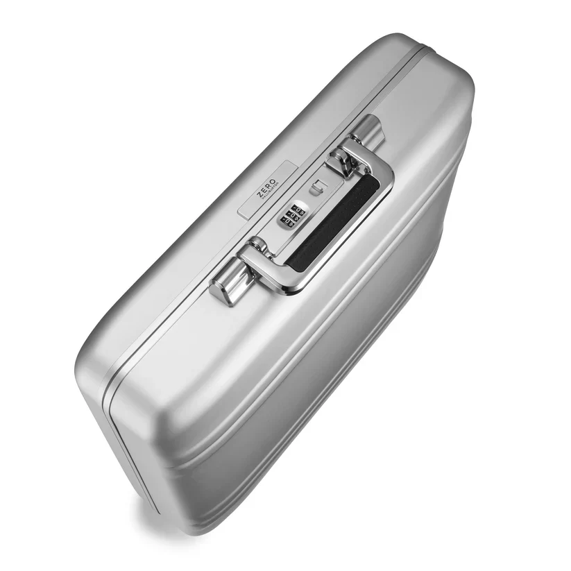 Zero Haliburton Classic Aluminum 3.0 Medium Attache Case - Image 3